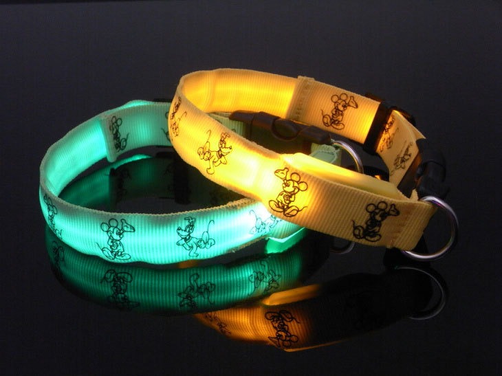 LED Leuchthalsband für Hunde – Cartoon-Design | 6 Farben | Batterie oder aufladbar