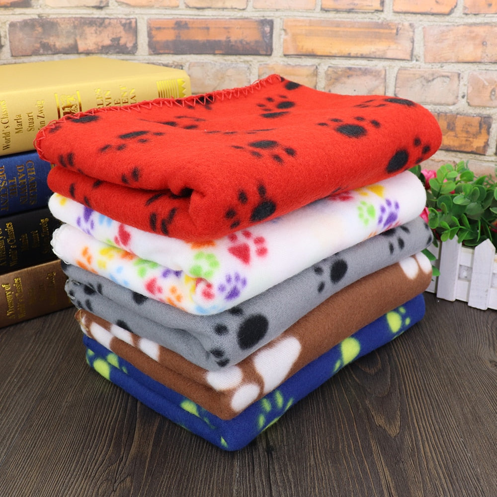 Fleece-Hundedecke mit Pfoten-Print – 5 Farben, 2 Größen