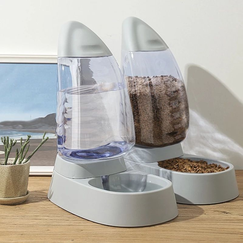 Hundenapf & Wasserspender Segelboot-Design – Transparent, Große Kapazität, 4 Farben