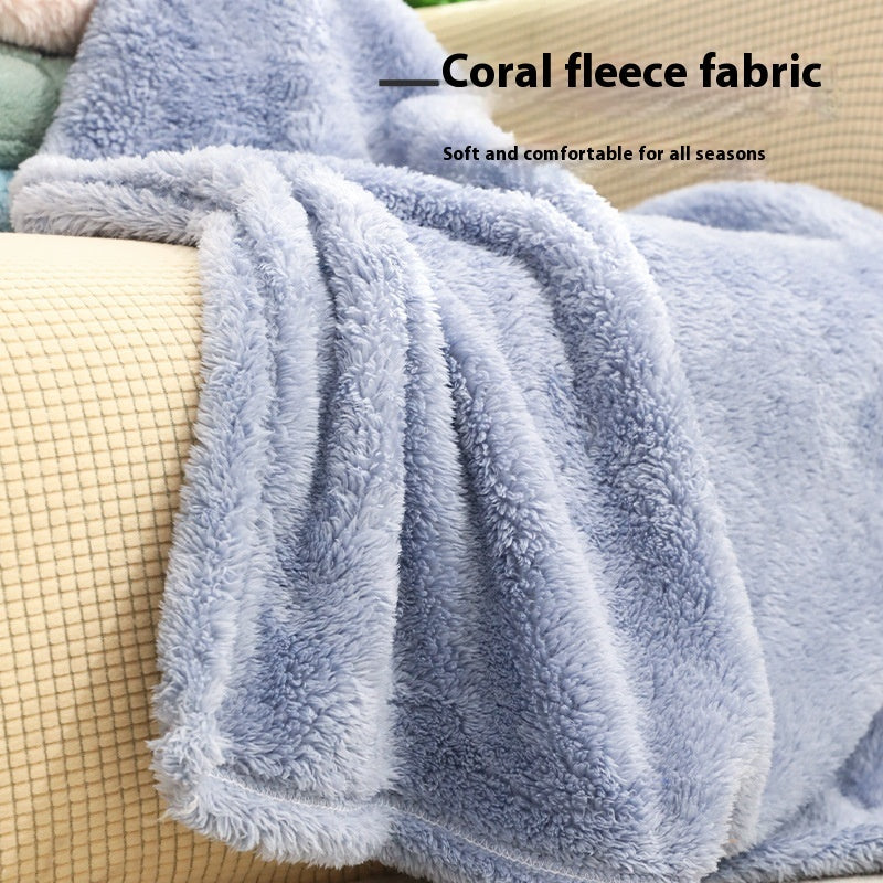 Hundedecke aus Coral-Fleece – warm & weich, 3 Größen, Zufallsmuster