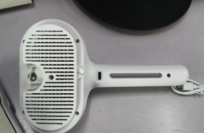 Selbstreinigender Fellbürsten-Kamm für Hunde – USB, Sprühnebel & Knoten-Löser