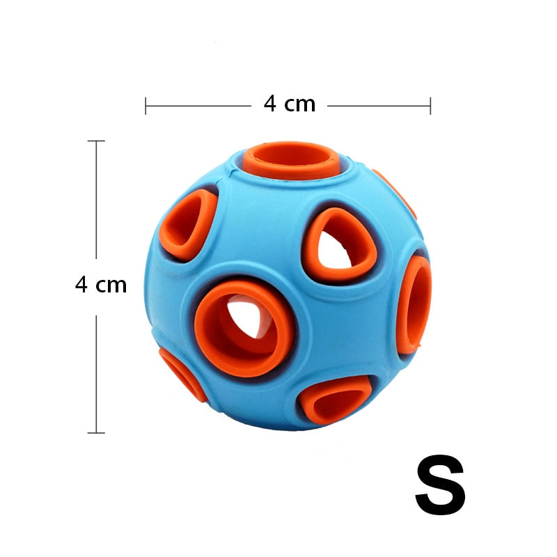 Interaktiver Gummiball für Hunde – Leckerli-Spielzeug in 3 Varianten & 2 Größen