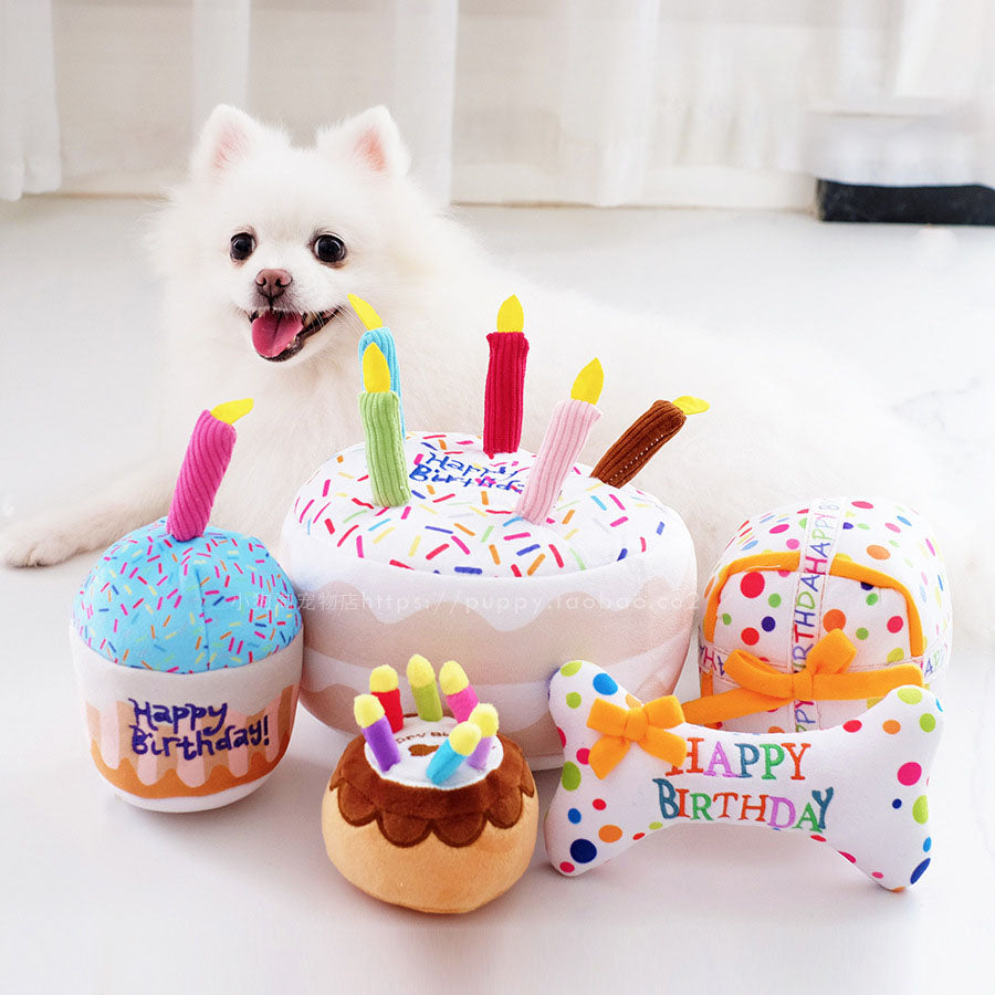Geburtstagskuchen-Plüschspielzeug fuer Hunde - Mit Sound | 4 Stile | Kurzplüsch | Perfektes Geschenk